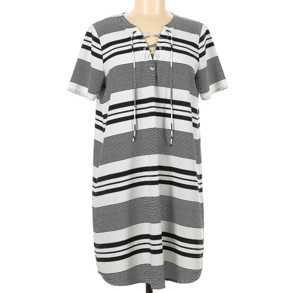 Express Ladies Dress,  Ladies Size Medium,  Black and White Stripes - Picture 8 of 8